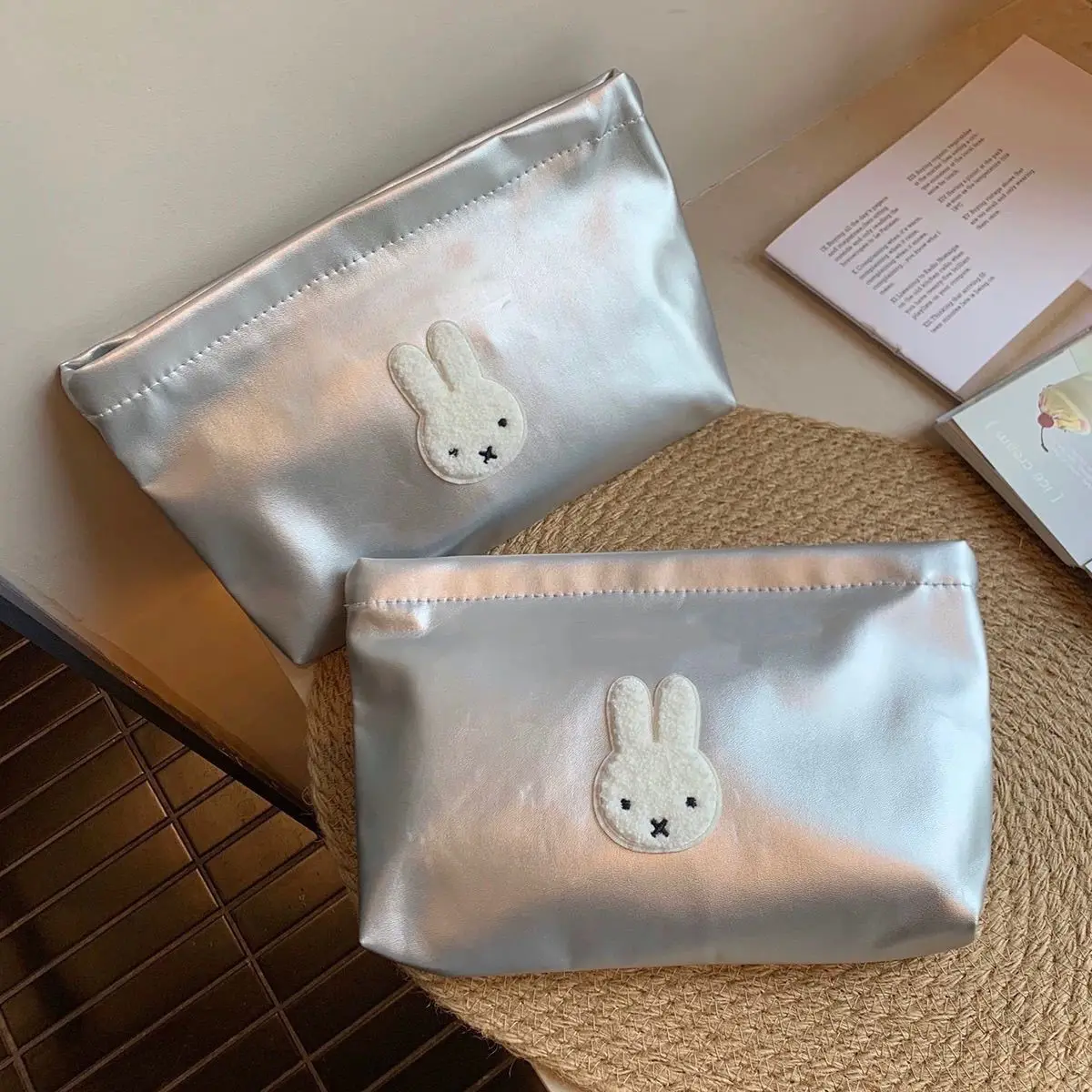 Cartoon Image Miffy Makeup Bag - Travel Accessories Toiletries 评论和价格