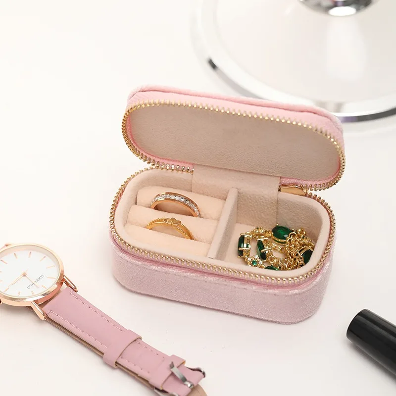 Mini Travel Jewelry Box, Ring  - Travel Jewellery & Accessories Organiser 评论和价格